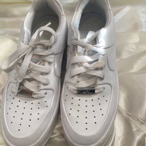 Women Air Force 1 sage low